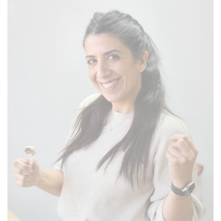 הודיה בסטודיו